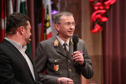 Michael Lang ("APA") und Brigadier Kurt Wagner